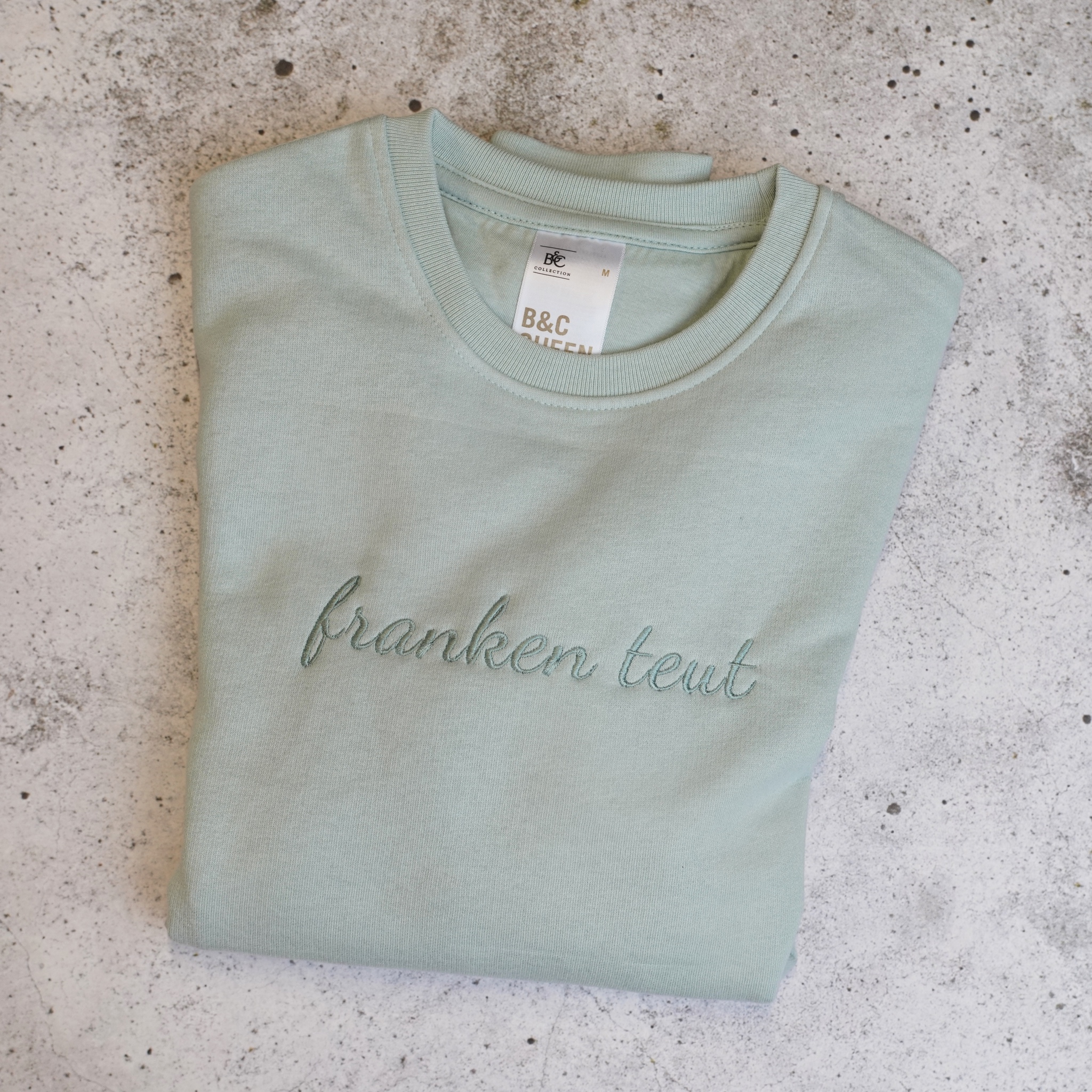 Voorbeeld van geborduurde Sweater